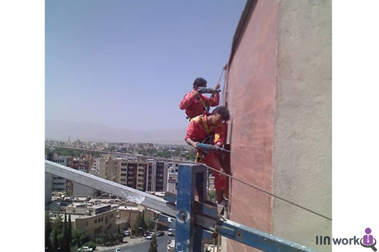 کار در ارتفاع دجنوی در شیراز