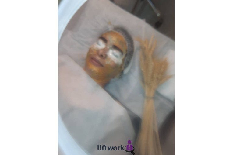 فیشیال و پاکسازی پوست مرجان پرهیزی در شیراز