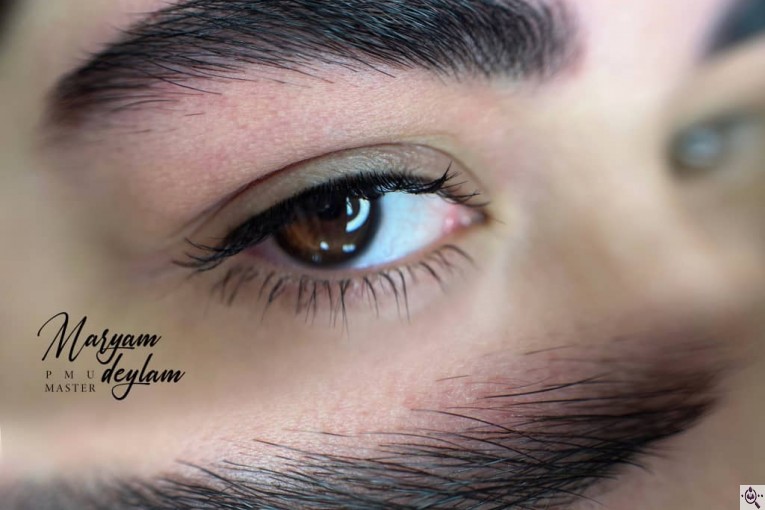 میکرویبلیدینگ تخصصی فیبروز و بولد بروز مریم دیلم در علی آباد گلستان