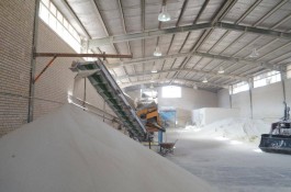 شرکت تولیدی خاک بستر گربه آراد در سمنان