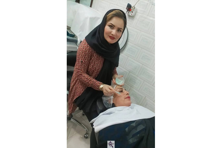 سالن آرایش و زیبایی ترنم در لارستان فارس