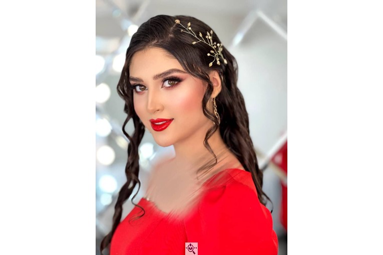 سالن آرایش و زیبایی رویا زرکش در سیرجان