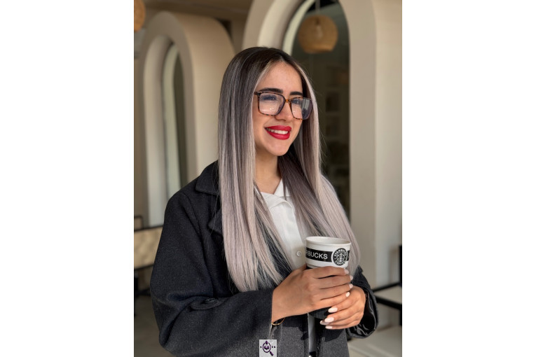 خدمات رنگ و لایت سپیده زاهدی در لاهیجان