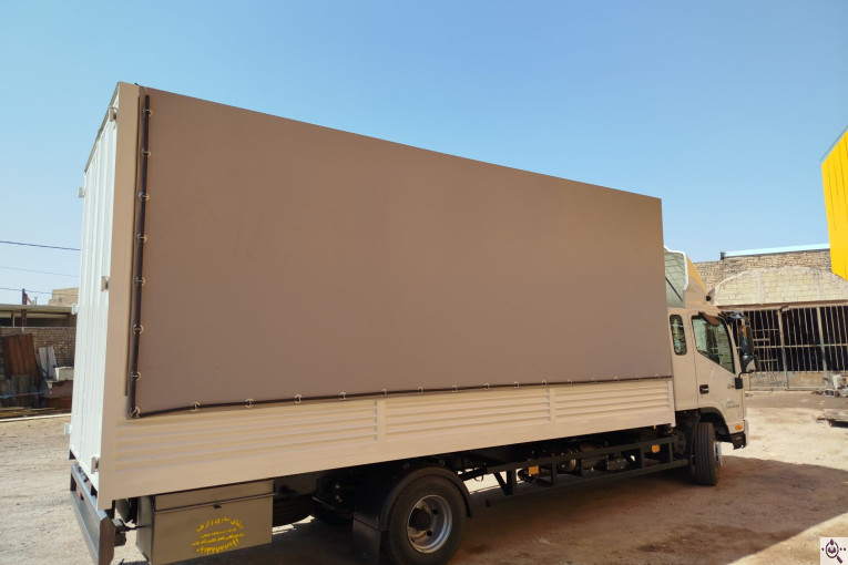 اتاق سازی کامیون و کامیونت زارعیان در یزد