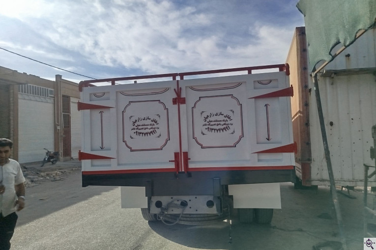 اتاق سازی کامیون و کامیونت زارعیان در یزد