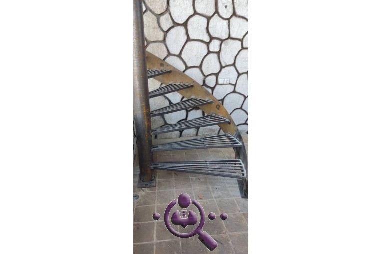 خدمات پله گرد فلزی پله یزد در یزد