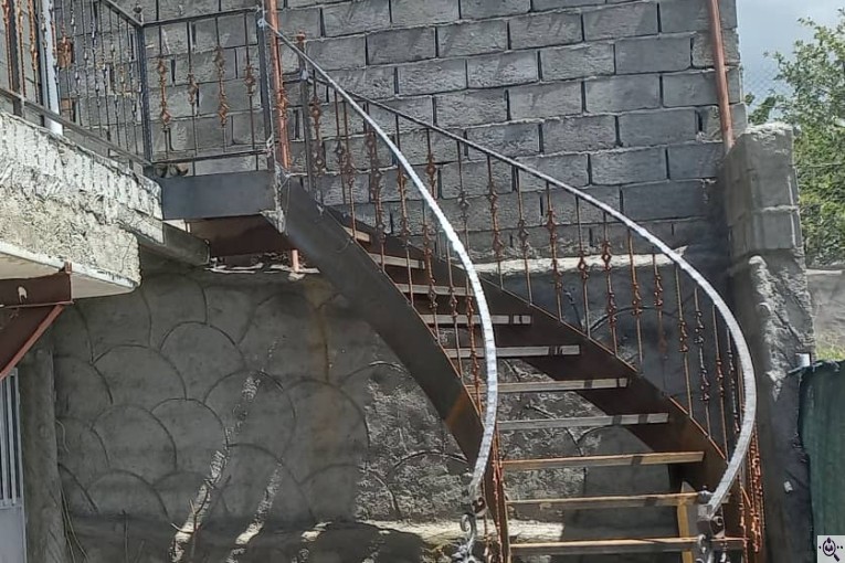 خدمات پله و نرده گرد اکرمی در تبریز