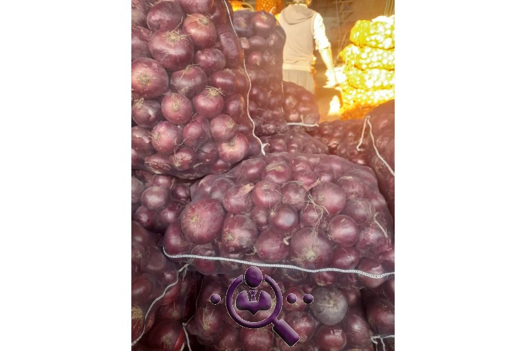 خرید و فروش سیب خاکی و پیاز زرد و قرمز و هویج در بناب 
