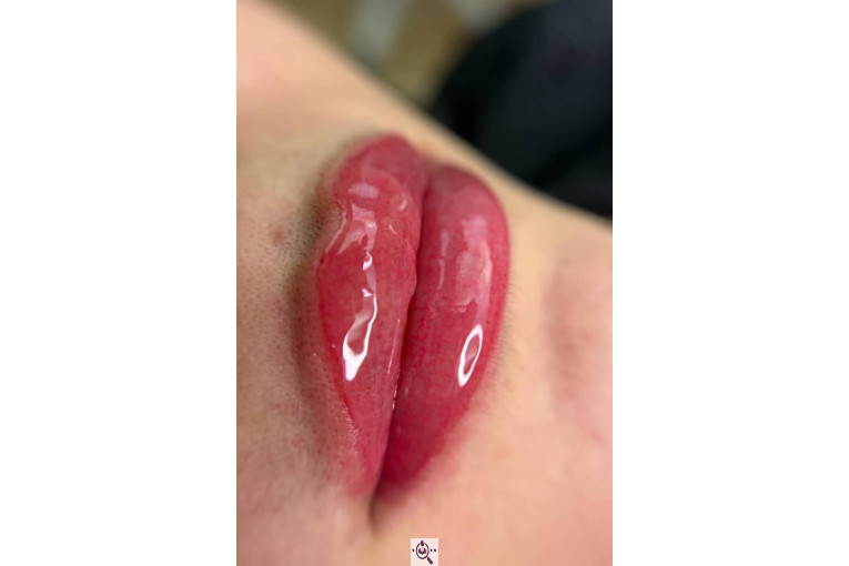 سالن زیبایی اکسیر در همدان