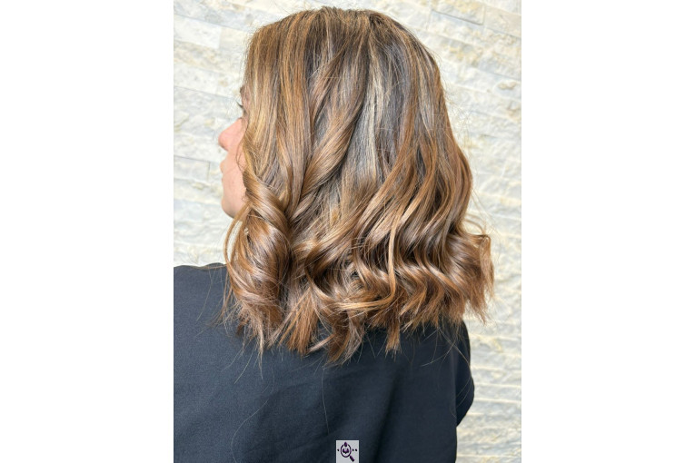 رنگ و لایت و کراتین و احیا مو طاهره محمدی در آمل