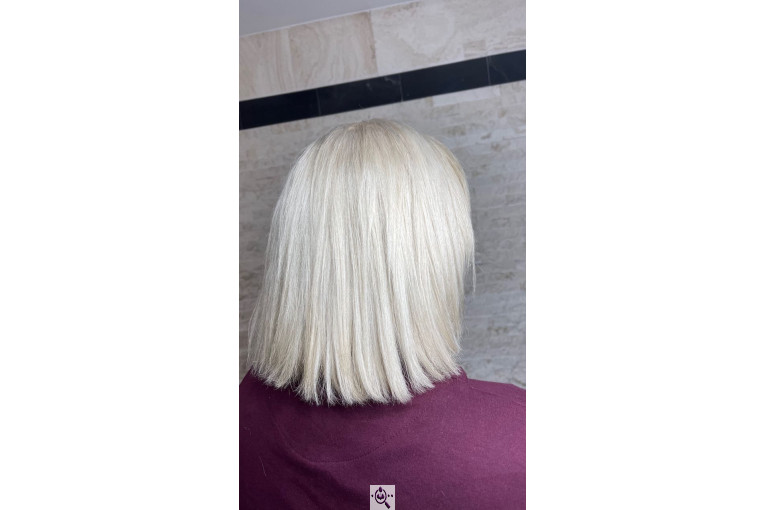 رنگ و لایت و کراتین و احیا مو طاهره محمدی در آمل