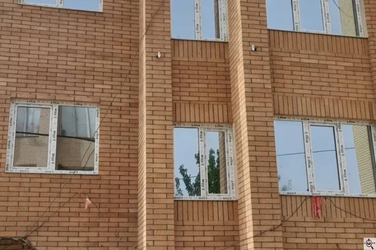 درب و پنجره حسام در همدان