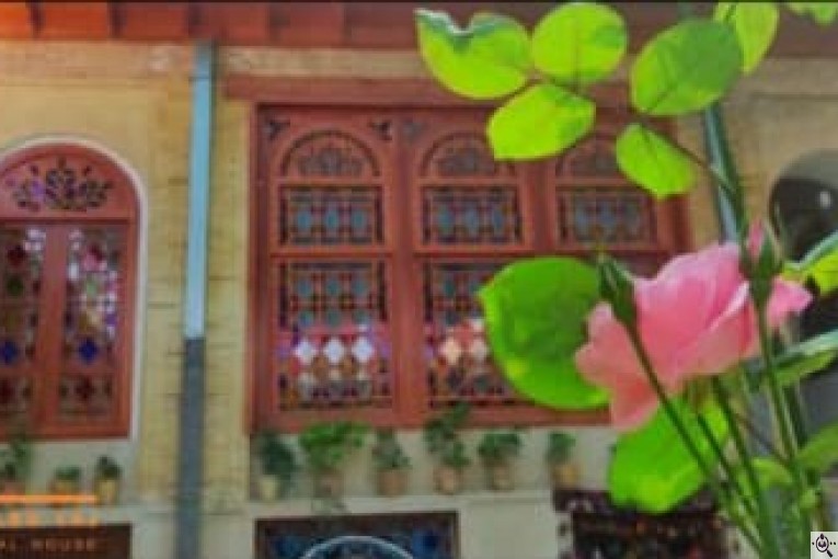 اقامتگاه سنتی ملک تاج در شیراز