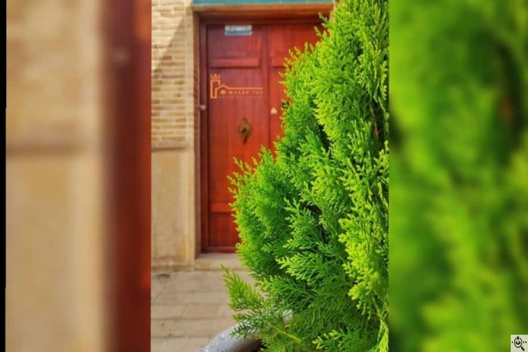 اقامتگاه سنتی ملک تاج در شیراز