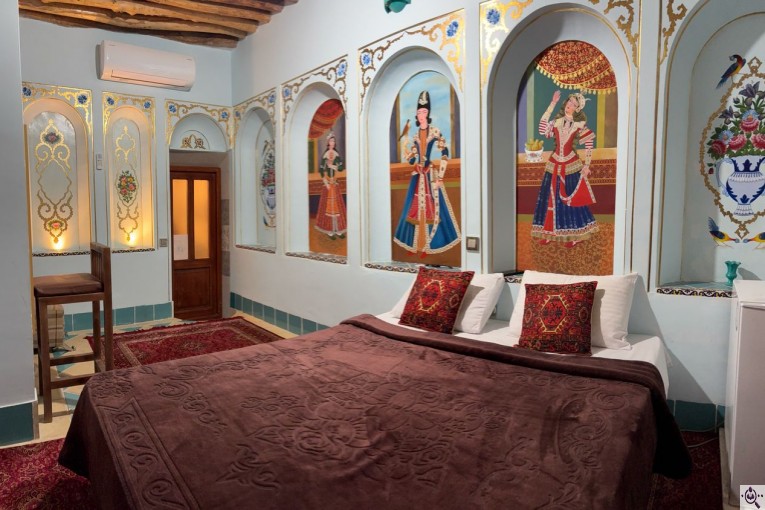 اقامتگاه سنتی ملک تاج در شیراز