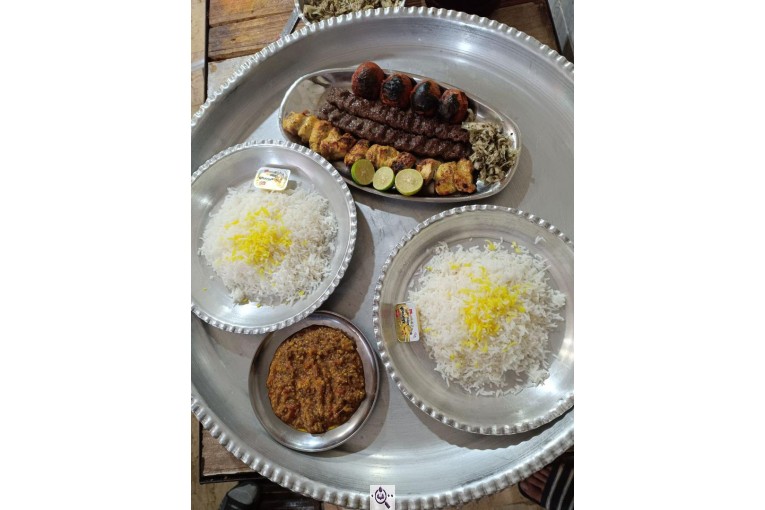 رستوران و غذاخوری بامداد در بازار ماسوله فومن