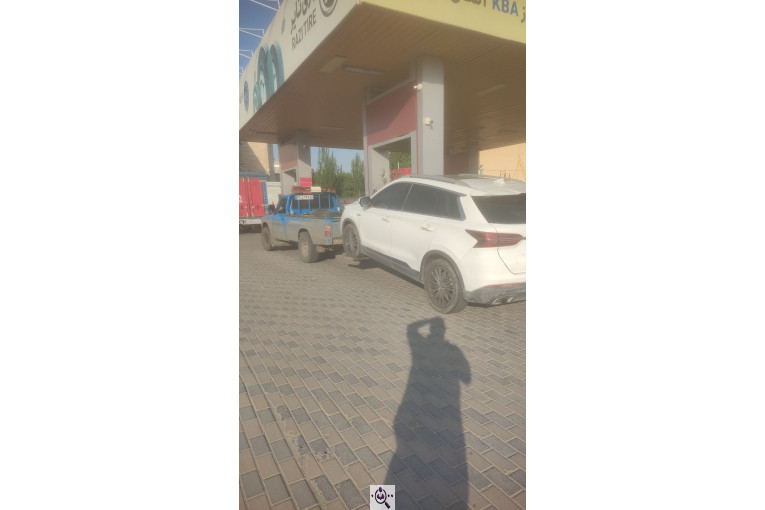 امداد خودرو و یدک کش و مکانیک سیار گردنه حیران آستارا 09119894805