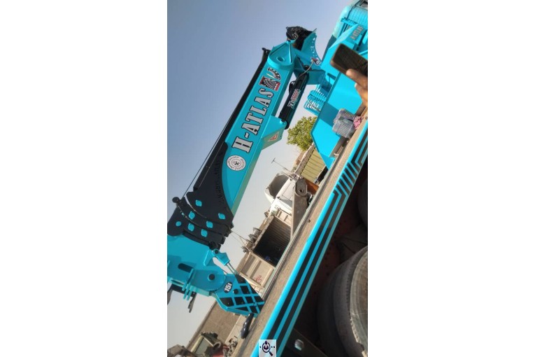 شرکت خدمات جرثقیل اطلس در اصفهان
