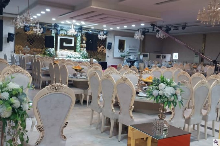 تالار باغ چهار باغ در آمل