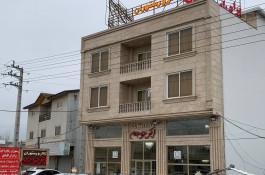 تالار و رستوران بزرگ اکبر جوجه برادران کلبادی h.a.j در نور مازندران