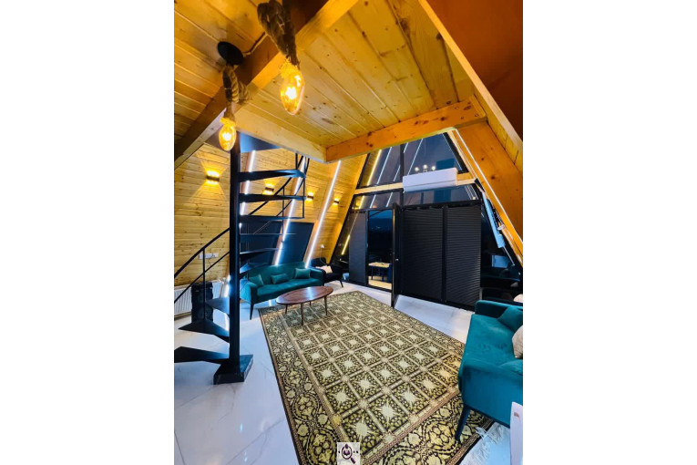 کلبه سوئیسی استخردار اهورا در بابلکنار