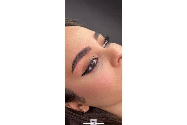 میکروبلیدینگ حانیه طایفی در یزد