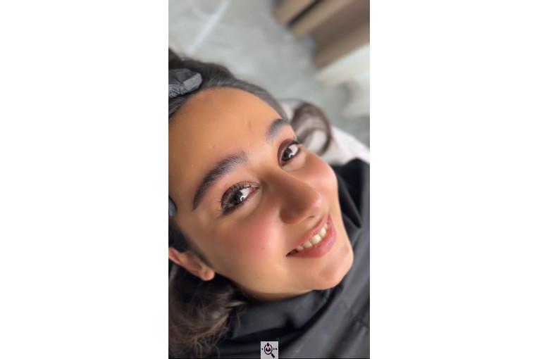 میکروبلیدینگ حانیه طایفی در یزد