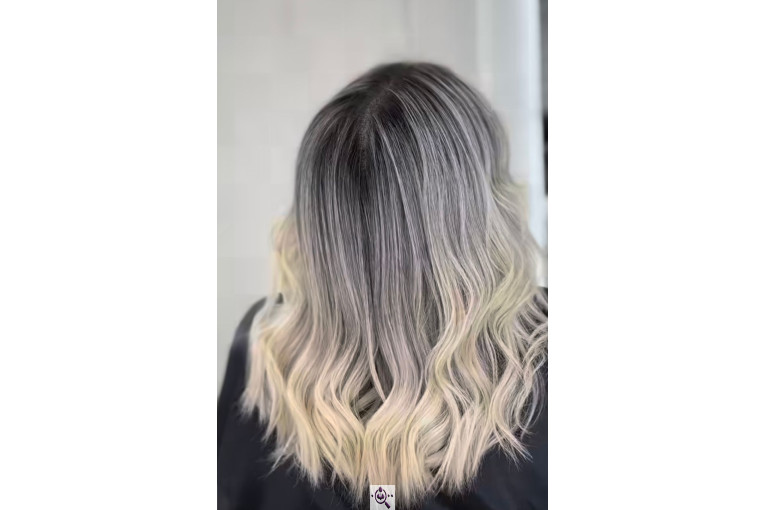 خدمات رنگ مو بهاره بهزادی در بوشهر