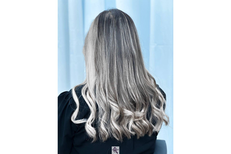 خدمات رنگ مو بهاره بهزادی در بوشهر