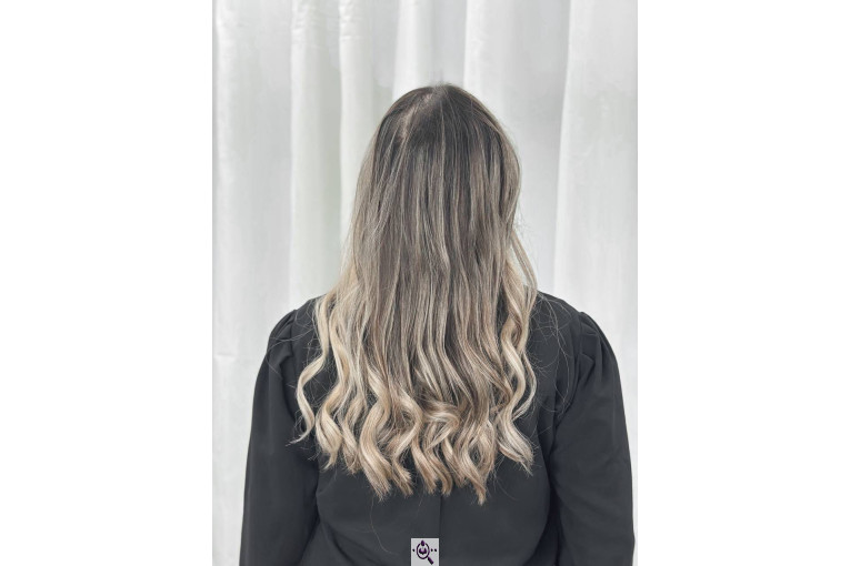 خدمات رنگ مو بهاره بهزادی در بوشهر