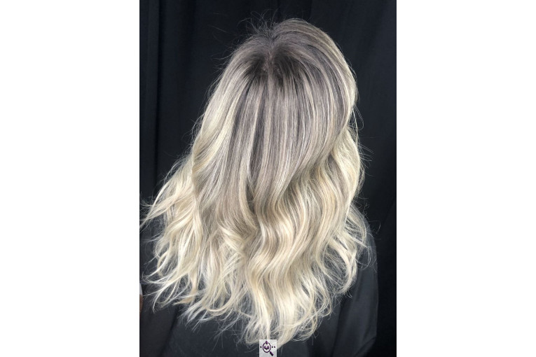 خدمات رنگ مو بهاره بهزادی در بوشهر