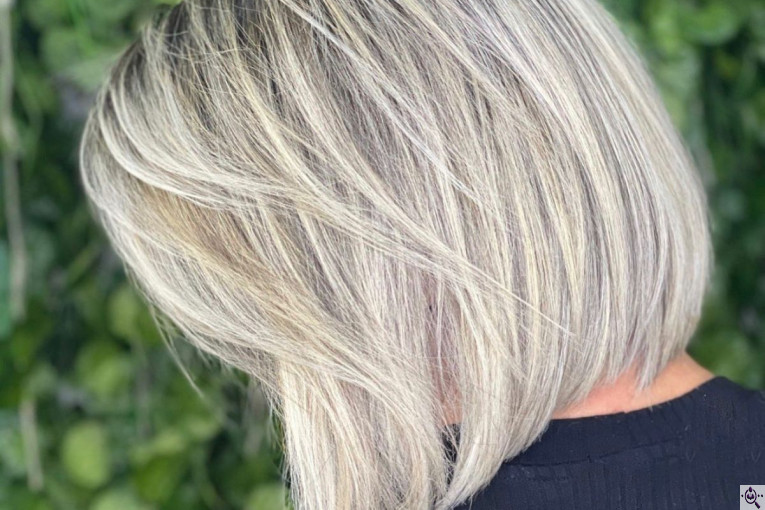 خدمات رنگ مو بهاره بهزادی در بوشهر