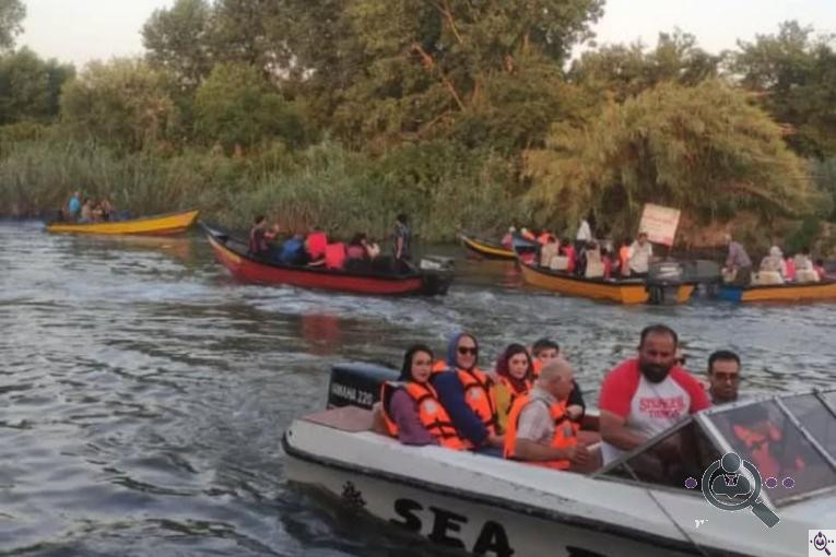رستوران بزرگ دریایی نگین مرداب در بندرانزلی