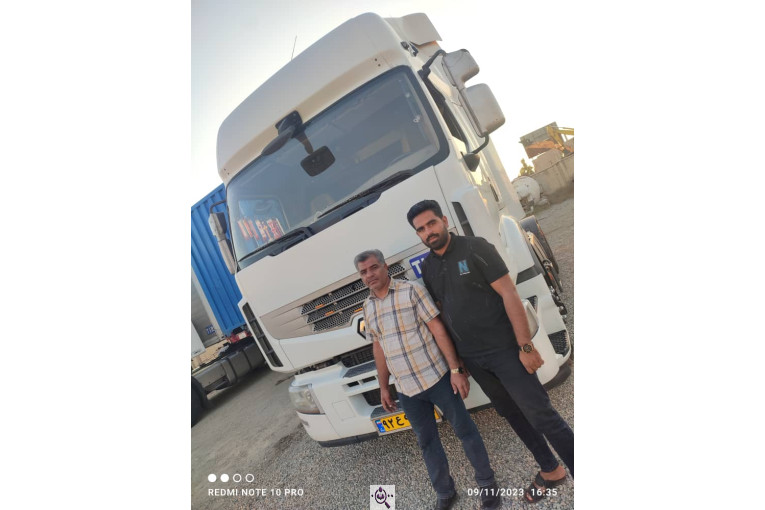نمایشگاه کامیون صالح در تهران
