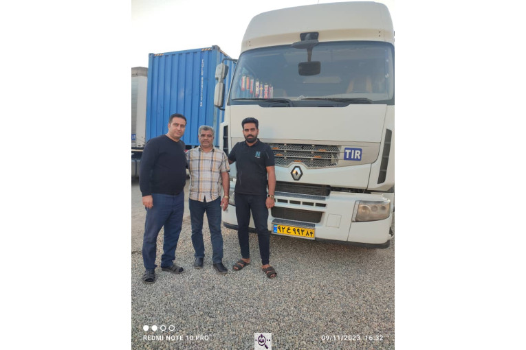 نمایشگاه کامیون صالح در تهران