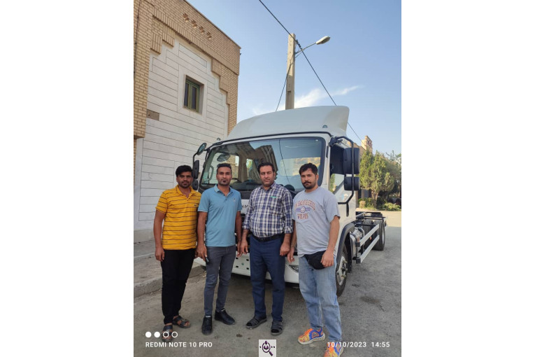 نمایشگاه کامیون صالح در تهران