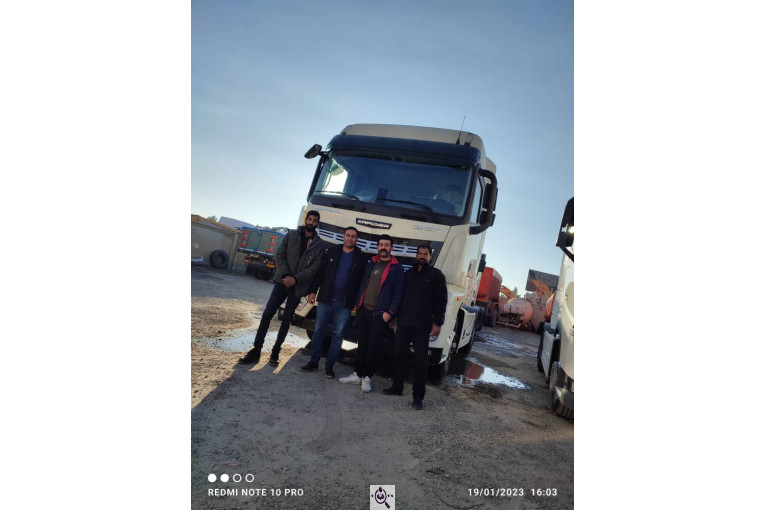 نمایشگاه کامیون صالح در تهران
