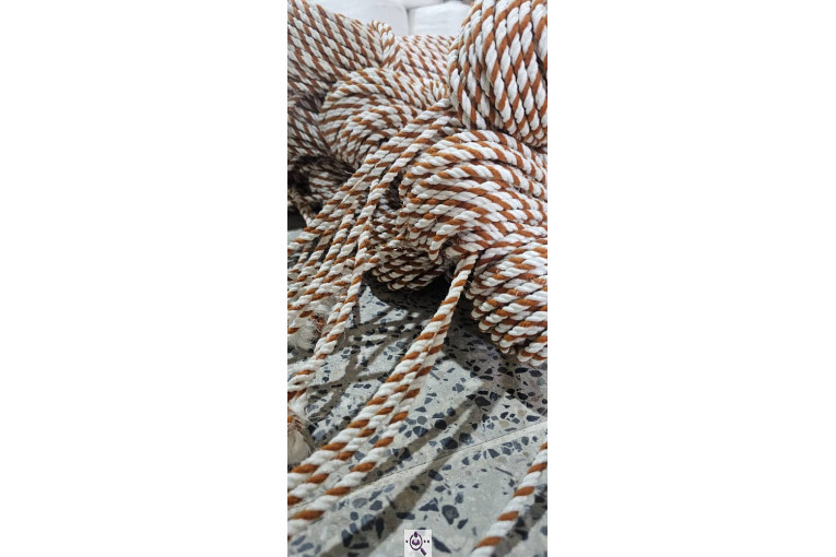 اصفهان شیک تاپ