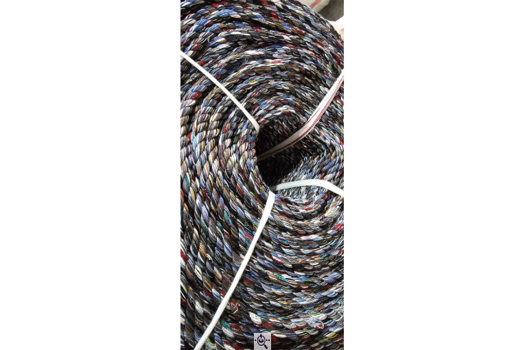 اصفهان شیک تاپ