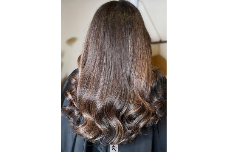 مرکز کراتین مو مینا اکبری در قزوین