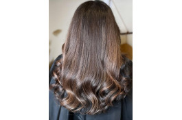 مرکز کراتین مو مینا اکبری در قزوین