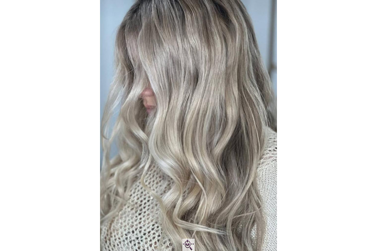 مرکز کراتین مو مینا اکبری در قزوین