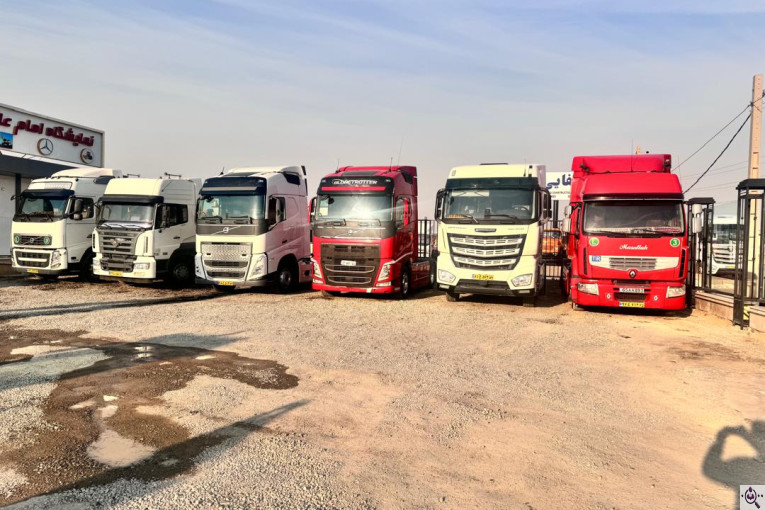 نمایشگاه کامیون امام علی در تهران