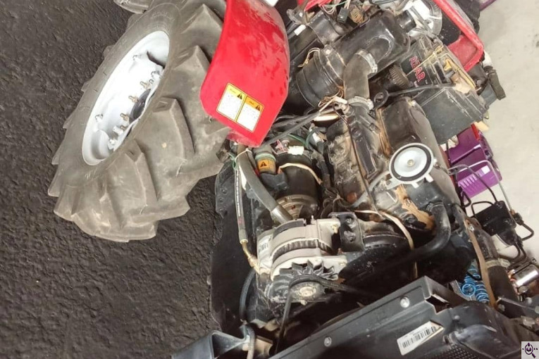 تعمیرگاه ادوات و ماشین آلات کشاورزی در مومن آباد لرستان