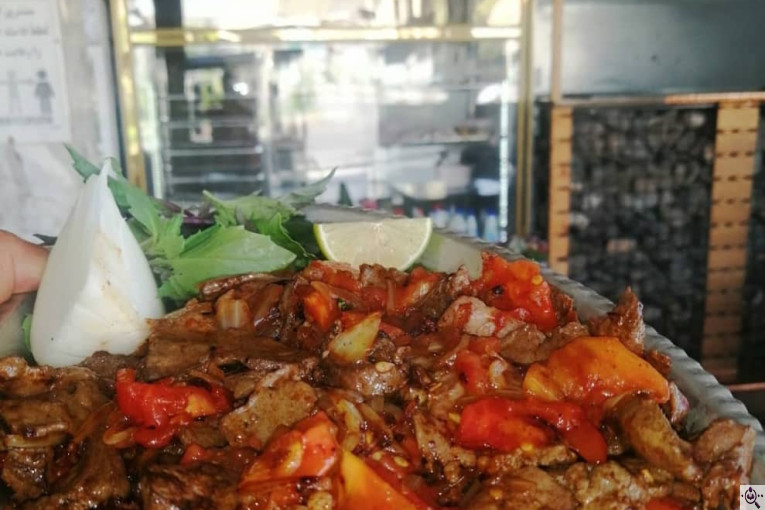 رستوران ترکیه ای اتراق در میانه