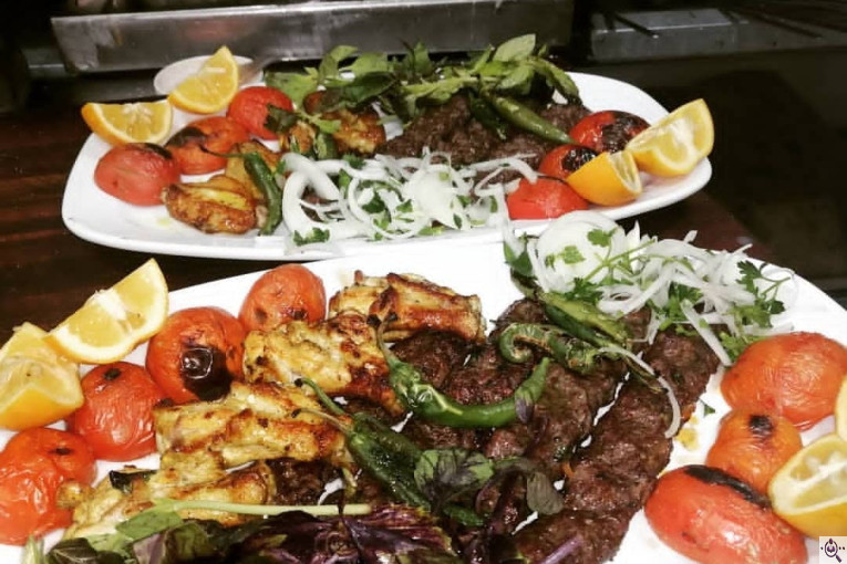 رستوران ترکیه ای اتراق در میانه