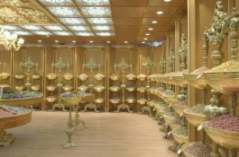 خشکبار قصر پسته در قم