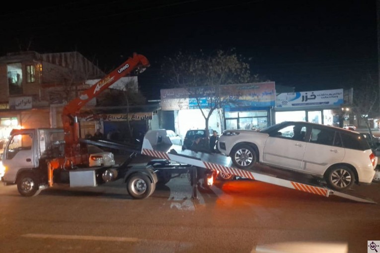 جرثقیل خودرو بر راستین در رضوانشهر اردجان