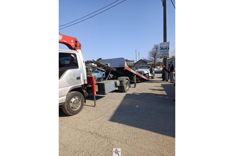 جرثقیل خودرو بر راستین در رضوانشهر اردجان