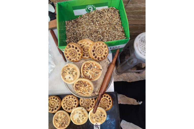 کلوچه و شیرینی رضا رمضان زاده در فومن